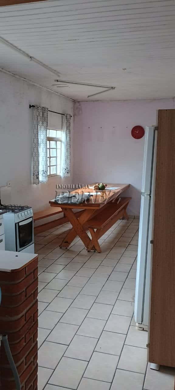 Casa à venda na região leste de Londrina — foto principal