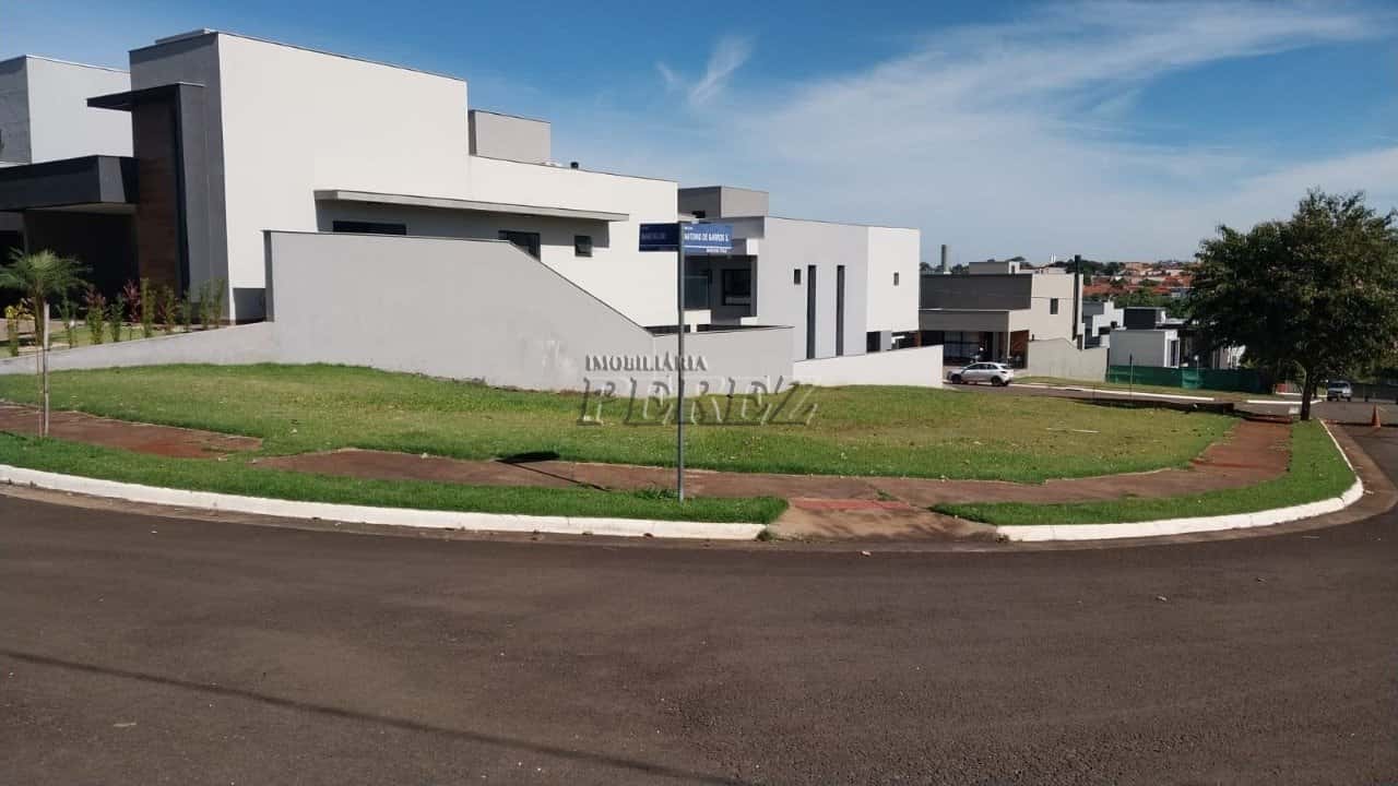 Terreno à venda no Parque Tauá Aranguá em Londrina — foto principal