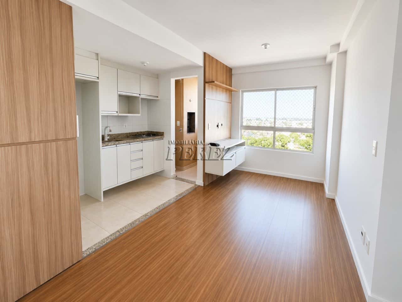 Amplo apartamento de 2 quartos no Edifício Morada Shangri-La em Londrina — foto principal