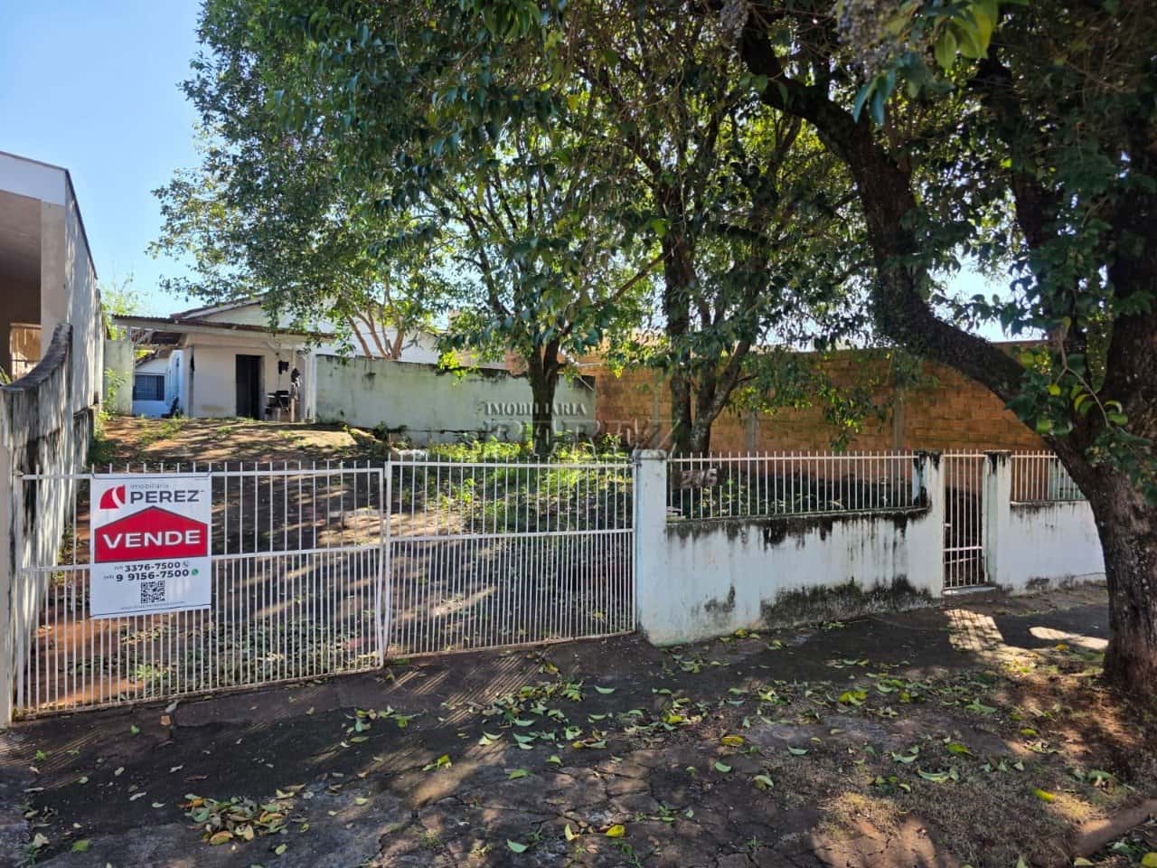 Casa à venda no Jardim Industrial, região oeste de Londrina — foto principal