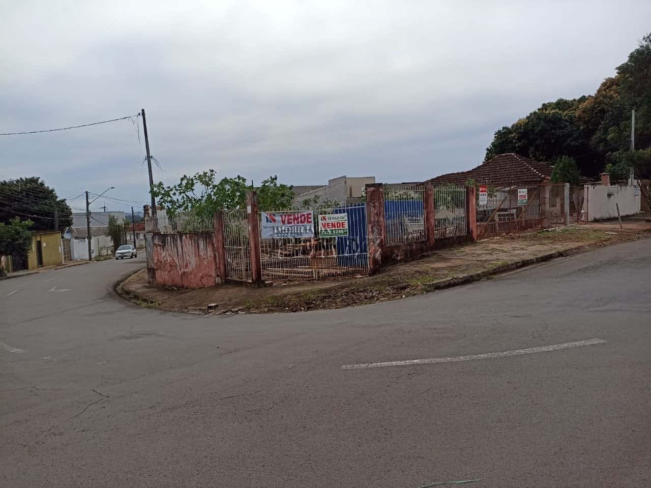 Terreno à venda no centro de Londrina - Portuguesa — foto principal