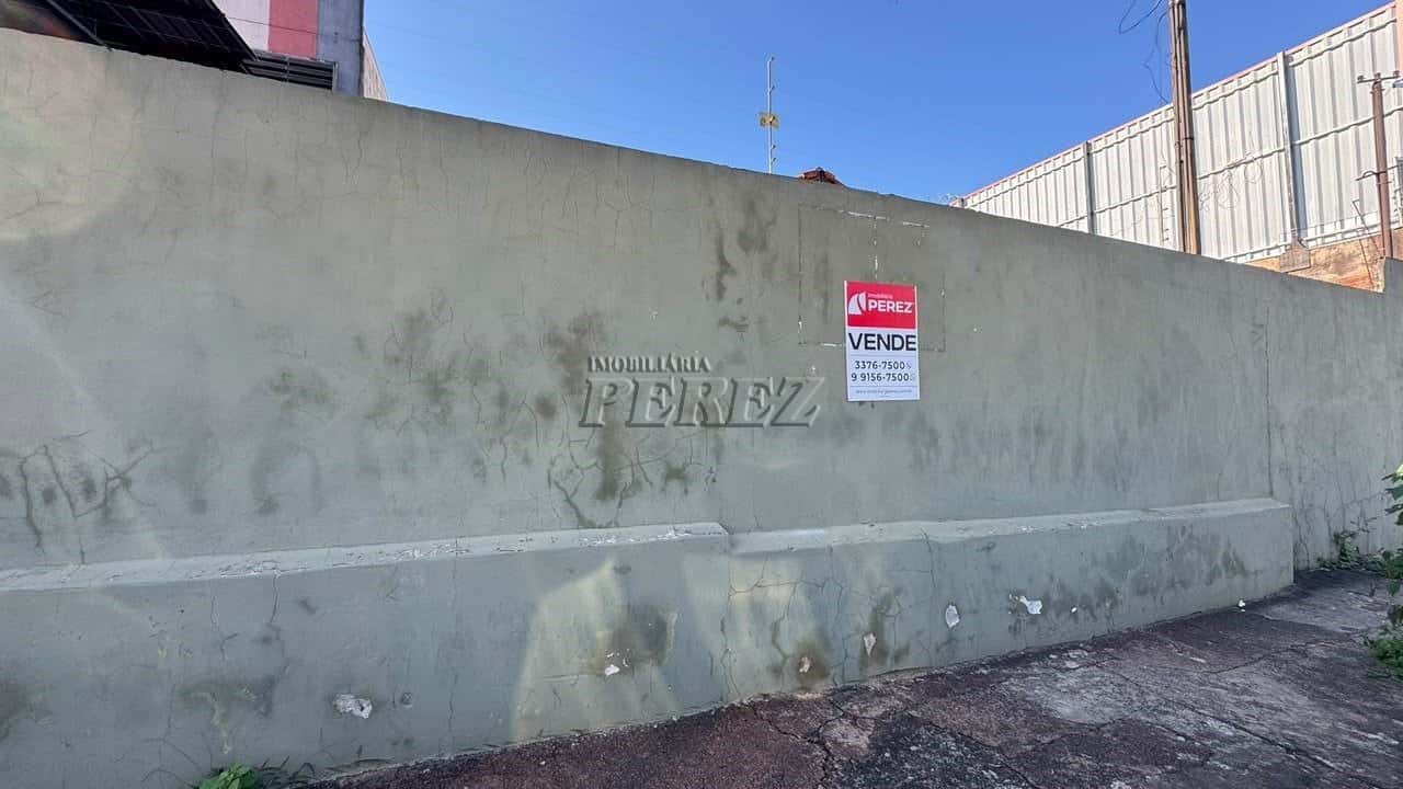Barracão à venda na região central de Londrina - Vila Casoni — foto principal