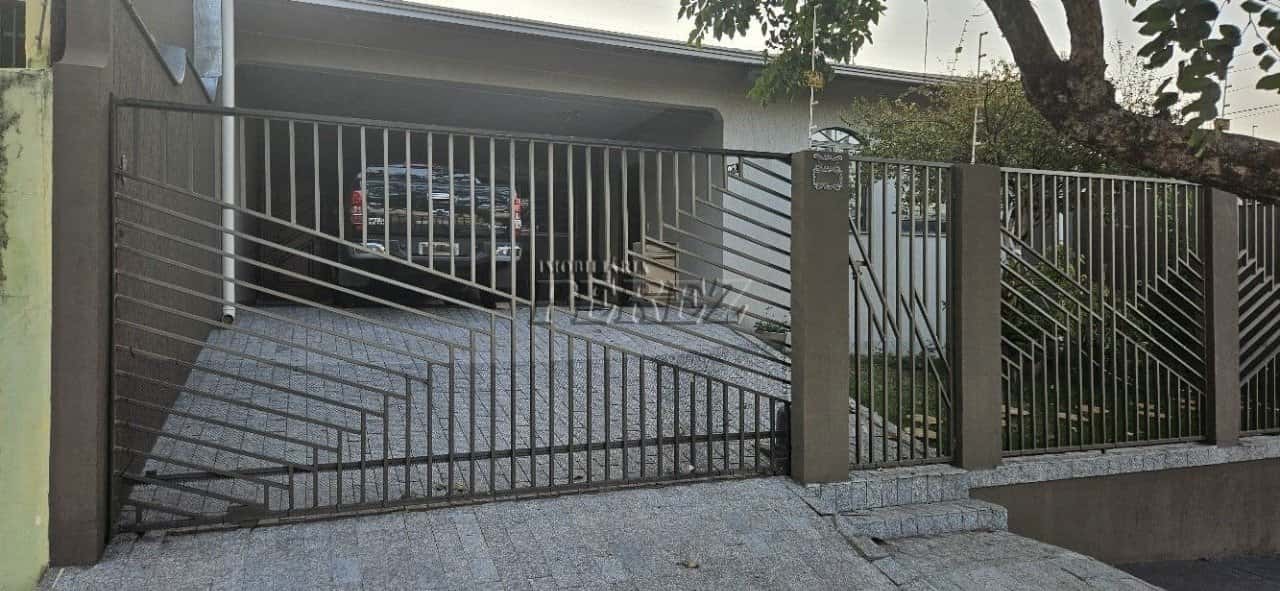 Casa à venda na região leste de Londrina - Califórnia — foto principal