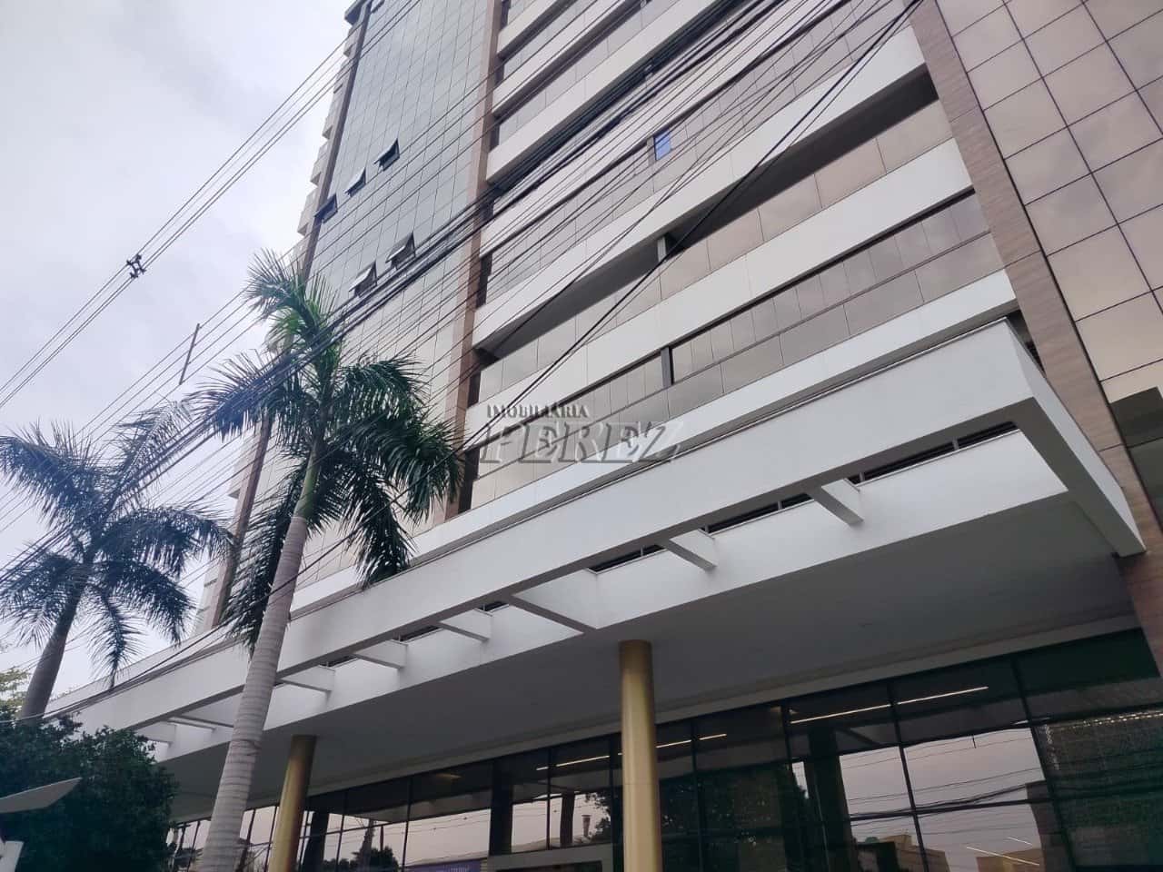 Sala comercial à venda e locação no Metropolitan Med Center - Centro de Londrina — foto principal