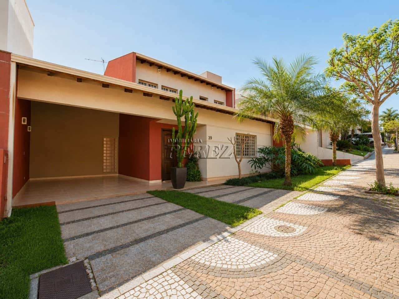 Casa à venda no Santana Residence - Região sul de Londrina — foto principal