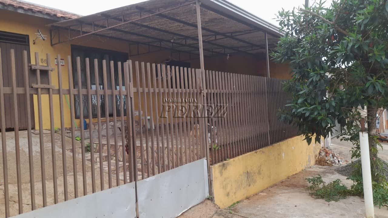 Casa mobiliada à venda na região leste de Londrina. — foto principal
