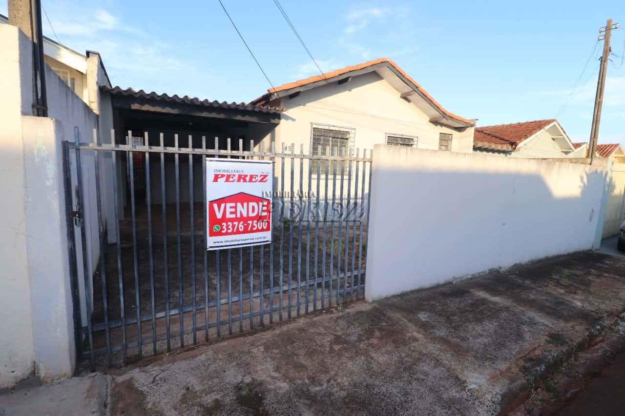 Casa à venda no Jardim Aeroporto na região leste de Londrina — foto principal