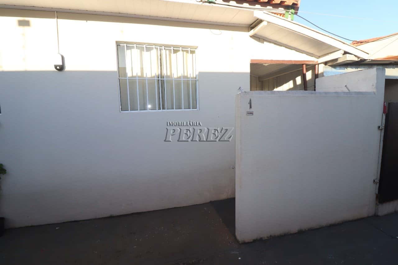 Casa para alugar na Vila Brasil, centro de Londrina — foto principal