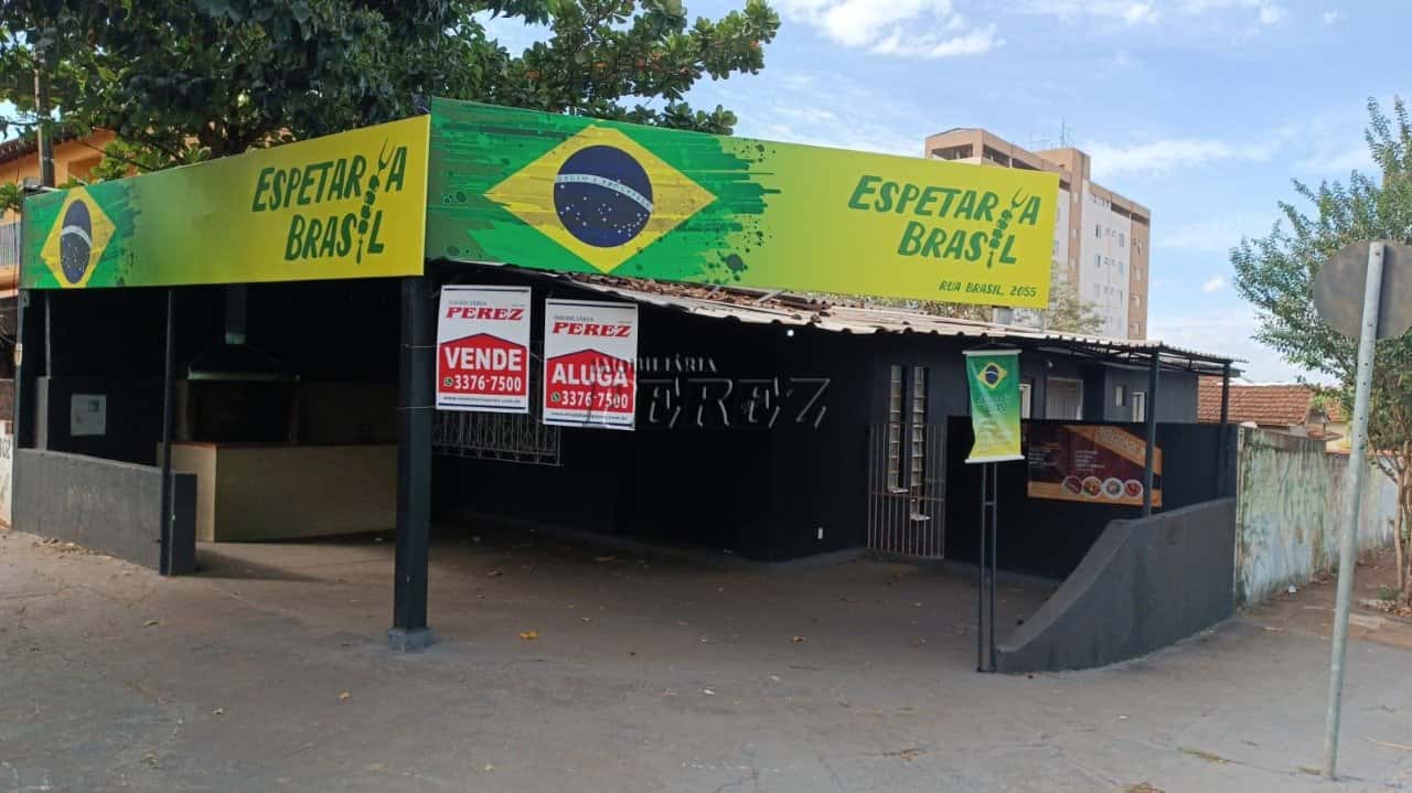 Casa comercial a venda e locação na Rua Brasil no centro de Londrina — foto principal