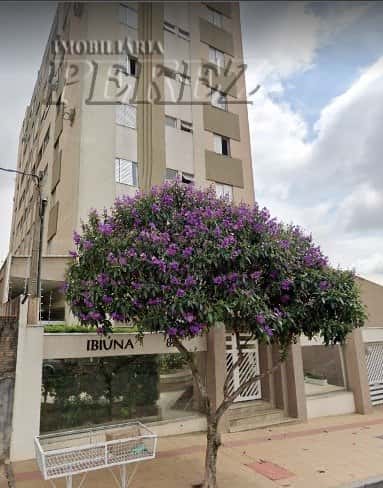 Apartamento à venda no Edifício Ibiúna - Centro de Londrina — foto principal