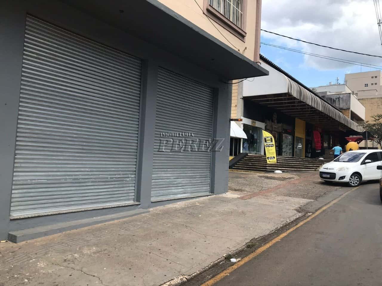 A Imobiliária Perez oferece à você mais uma ótima oportunidade de salão comercial para locação em Londrina.em Londrina. — foto principal