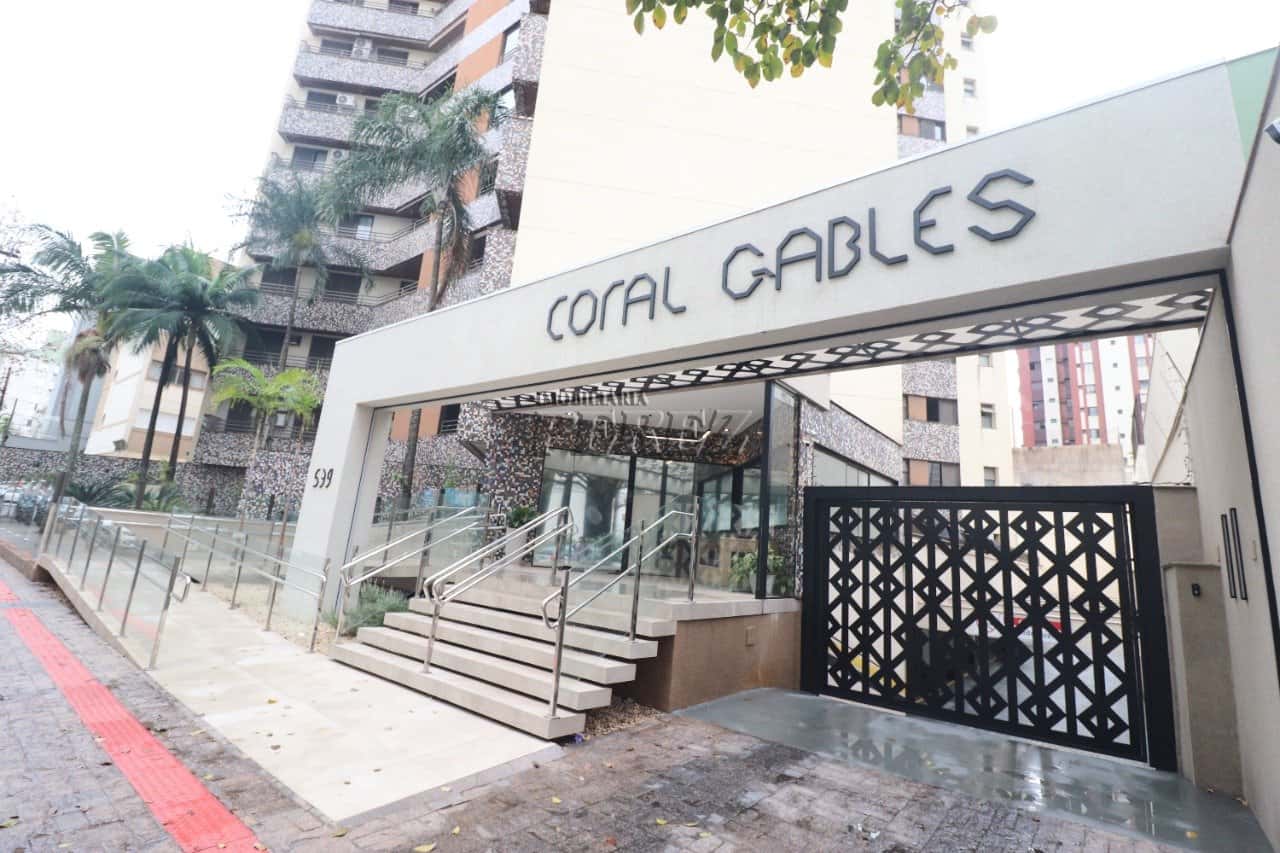 Apartamento para alugar no Edifício Coral Gables no centro de Londrina — foto principal