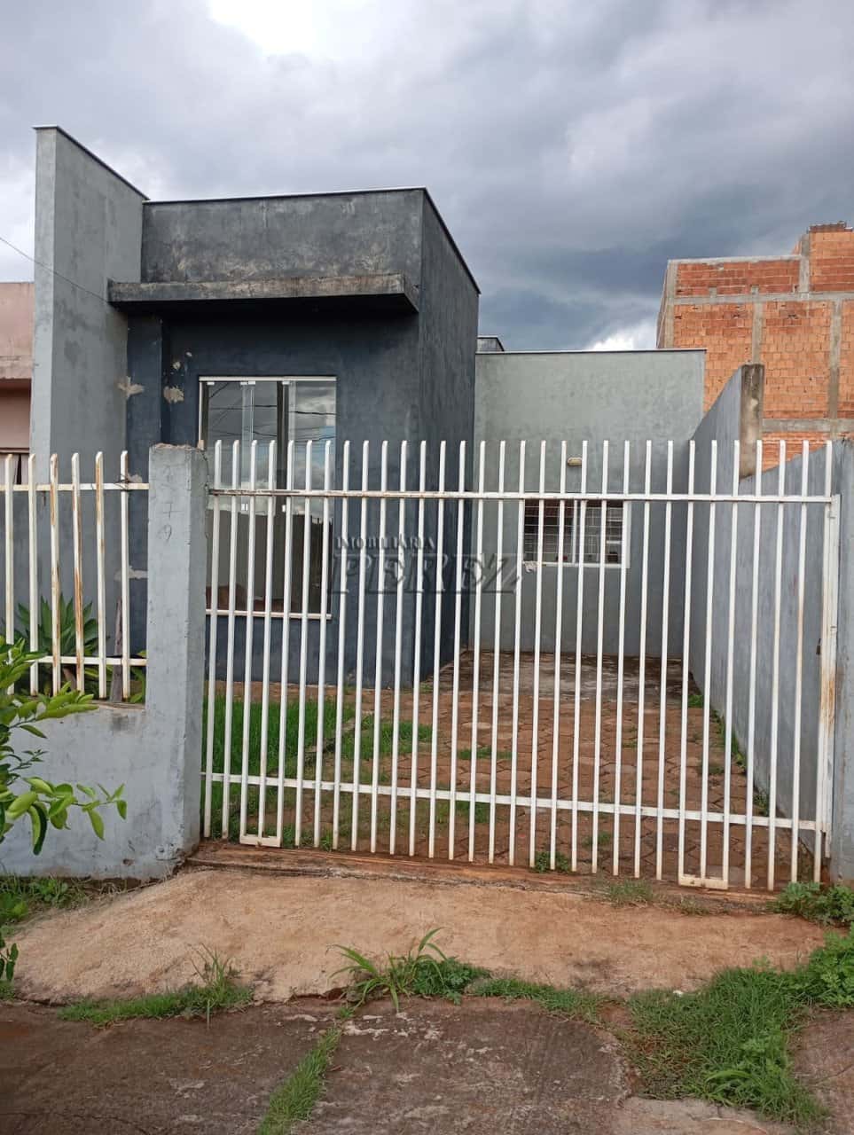 Casa à venda no Olímpico, região oeste de Londrina — foto principal