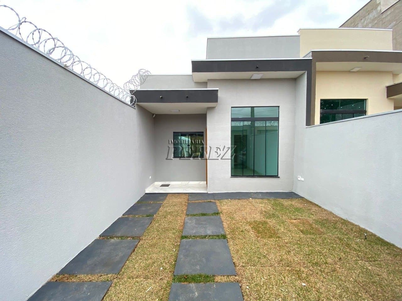 Casa à venda na região norte de Londrina - Novo Amparo
