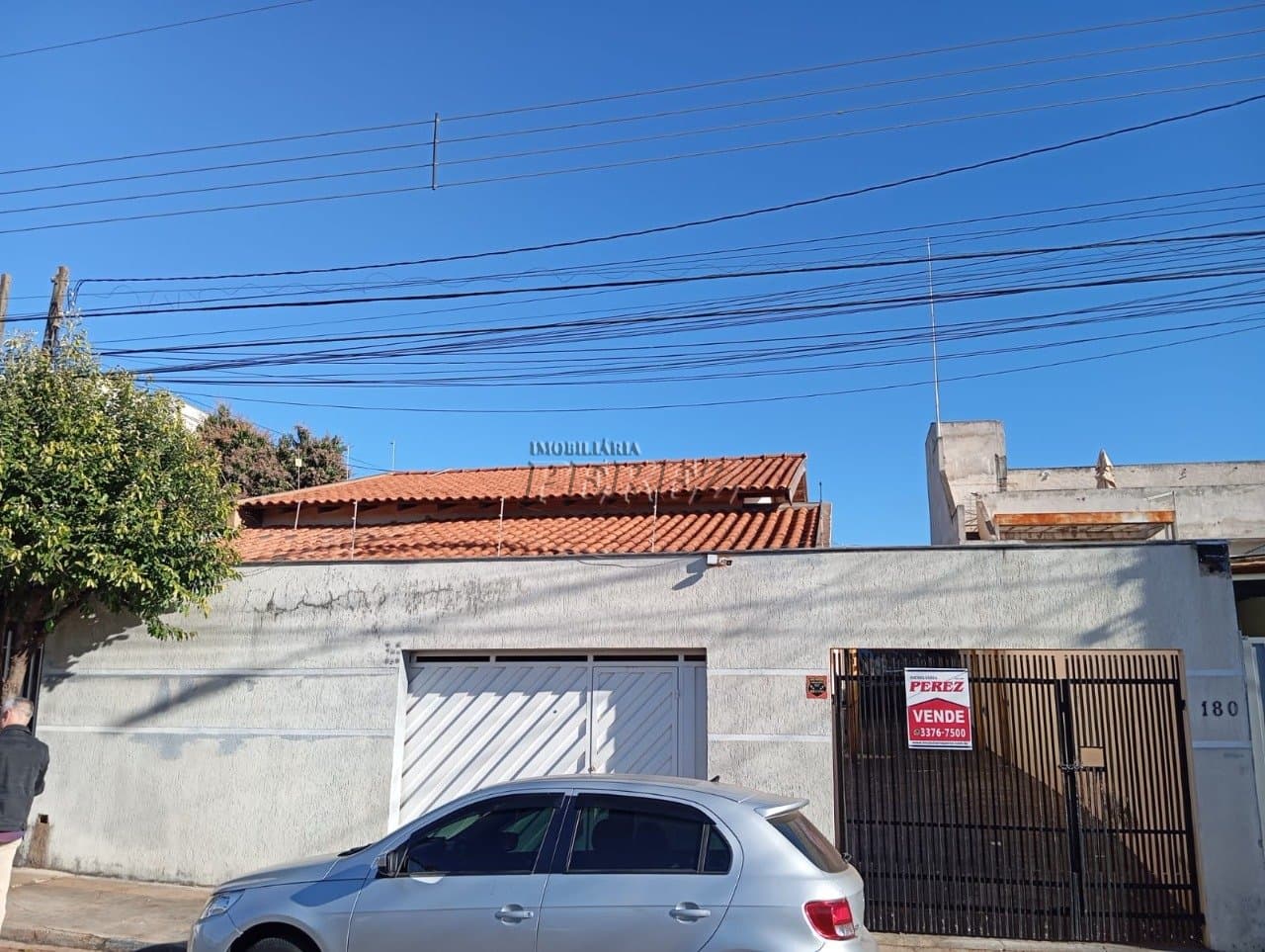 Casa à venda no Jardim Interlagos - Região leste de Londrina.
