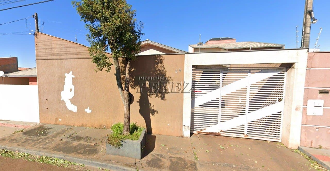 Casa à venda no Jardim Maria Celina - Região norte de Londrina