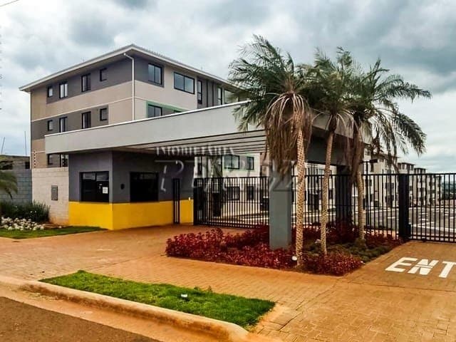 Apartamento à venda no Residencial Trancoso na região norte de Londrina