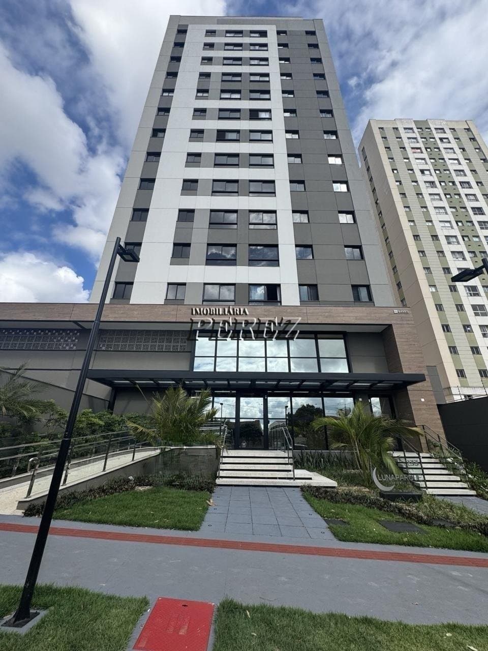 Apartamento à venda no Edifício Lunaparque na região oeste de Londrina