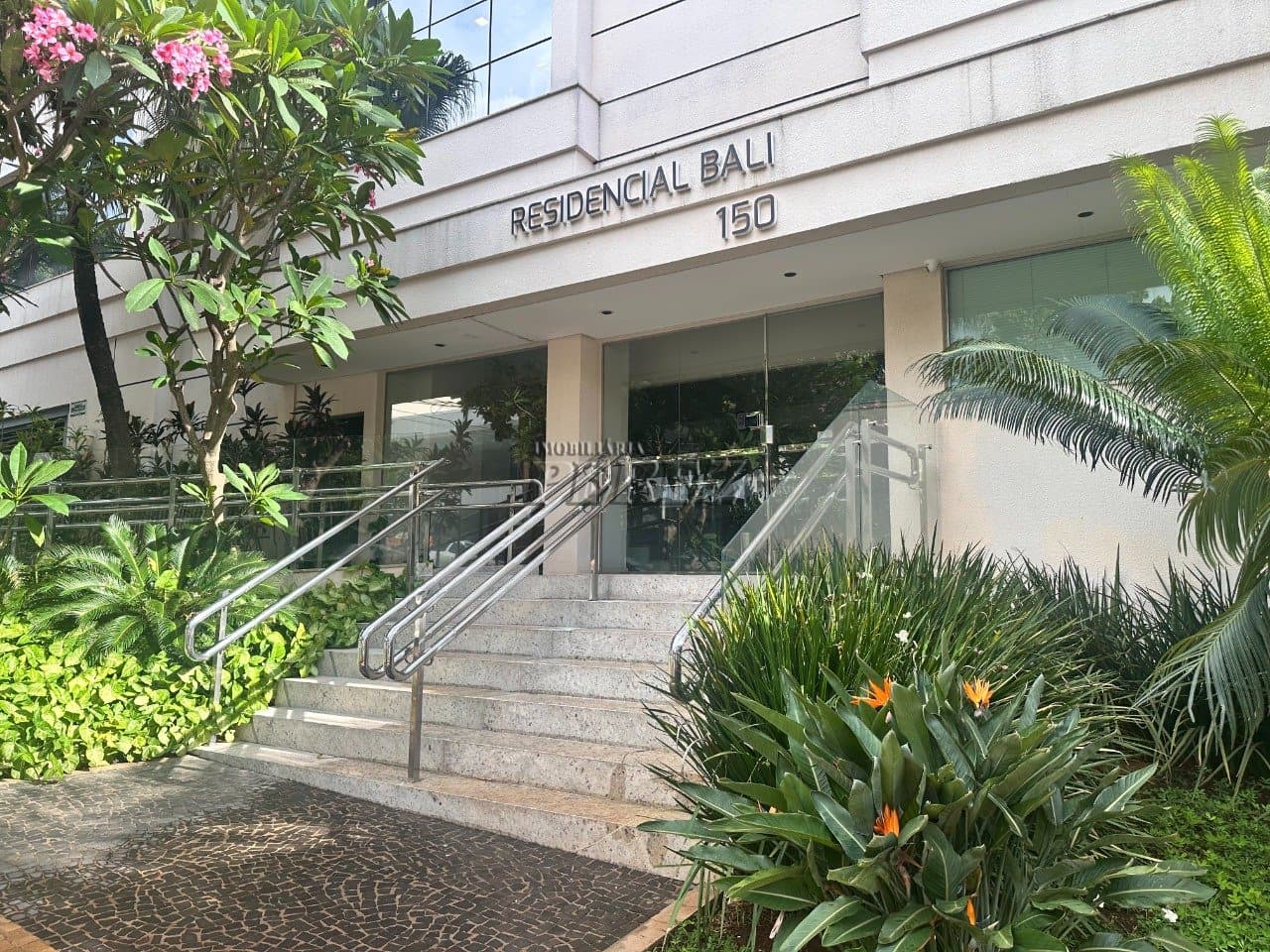 Apartamento para alugar no Residencial Bali no centro de Londrina
