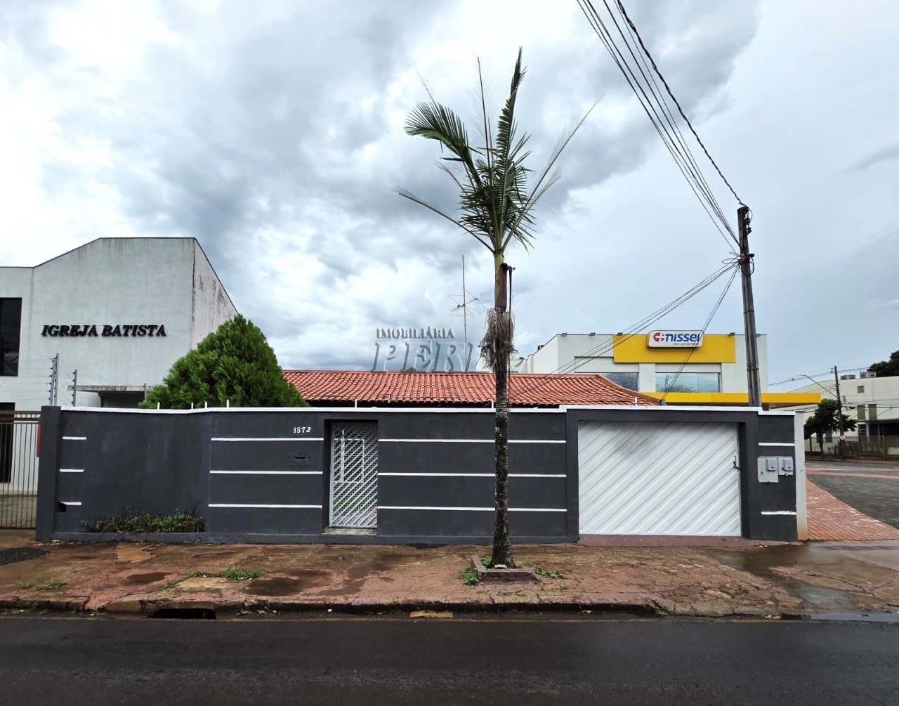 Casa à venda e locação na Av São João na região leste de Londrina