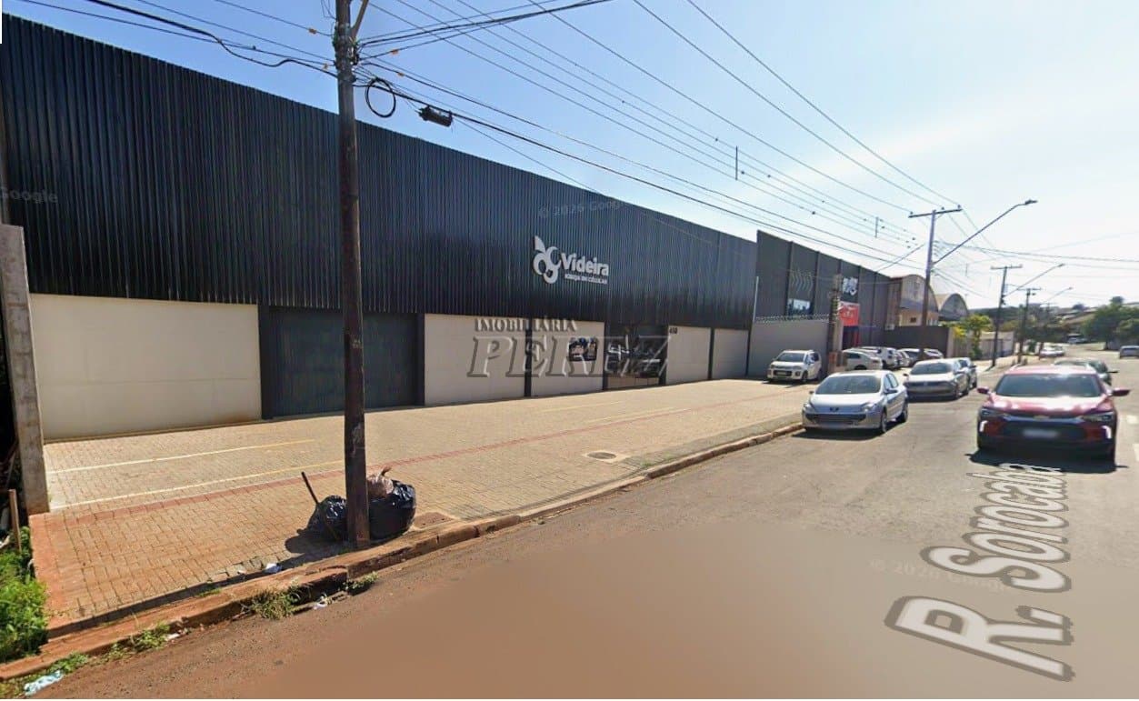 Barracão à venda no Jardim Coroados na região oeste de Londrina - Rua Sorocaba