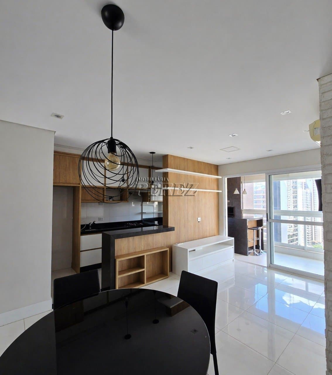 Apartamento à venda e locação na Gleba Palhano em Londrina - Edifício Uptown