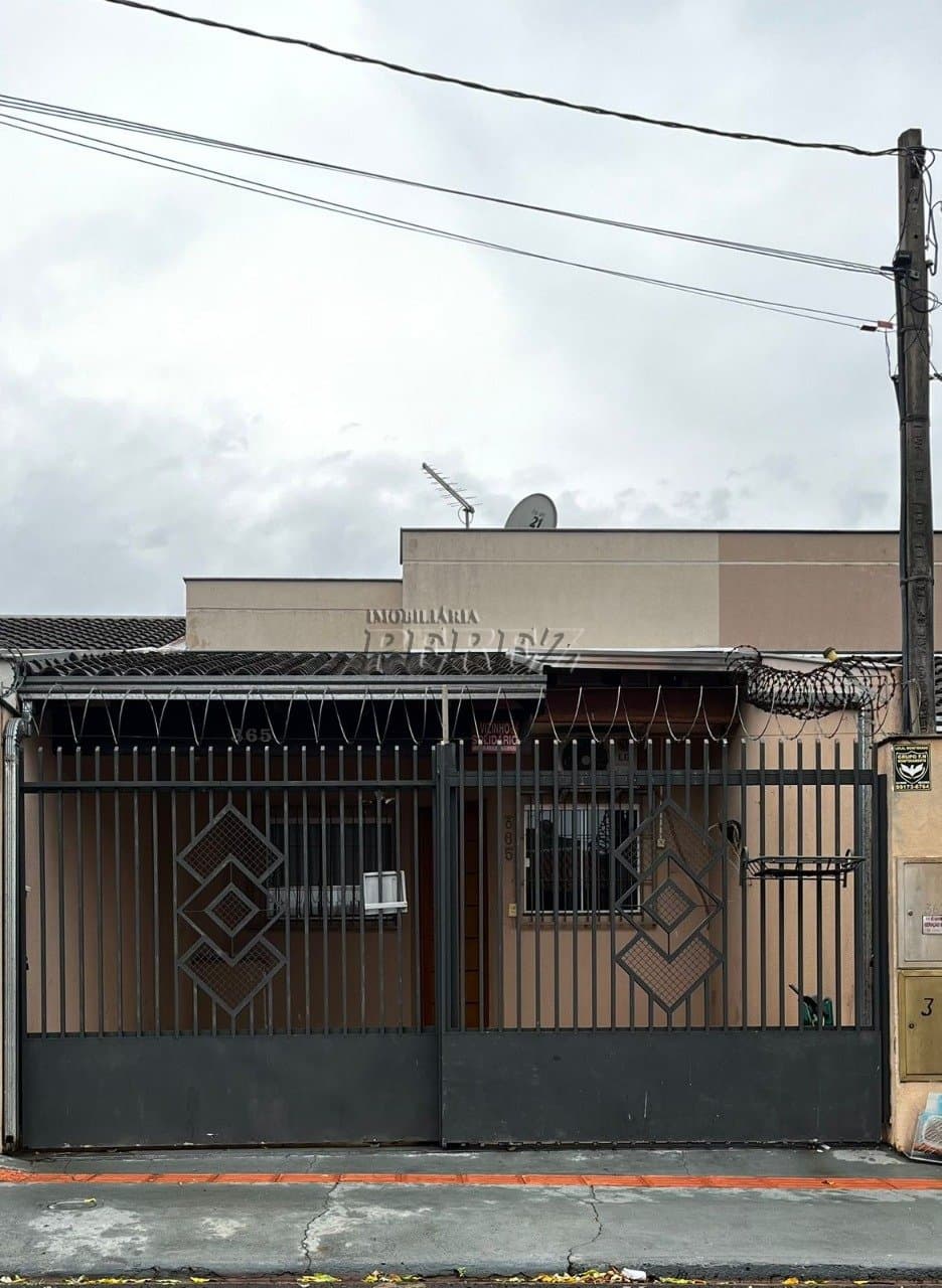 Casa à venda no Alto da Boa Vista na região norte de Londrina