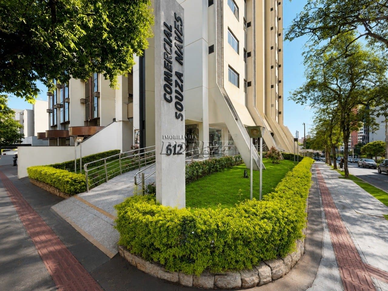 Sala comercial à venda no Comercial Souza Naves no centro de Londrina