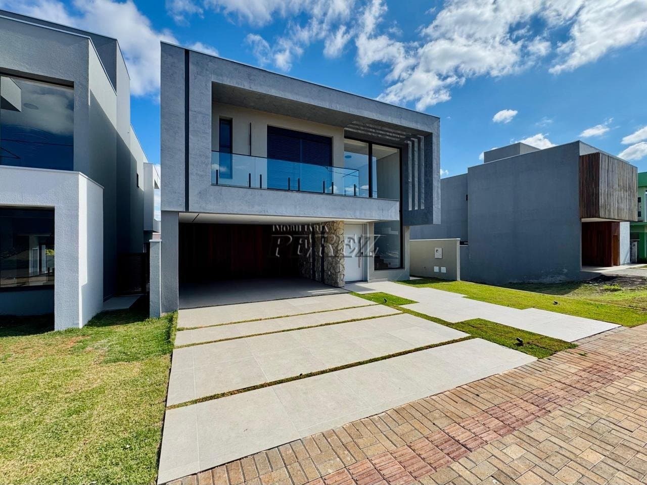 Casa à venda no Condomínio Araçari na região leste de Londrina - Parque Tauá