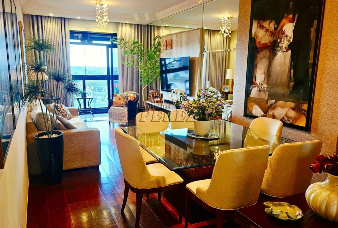 Apartamento à venda no Edifício Floresta Negra na região central de Londrina