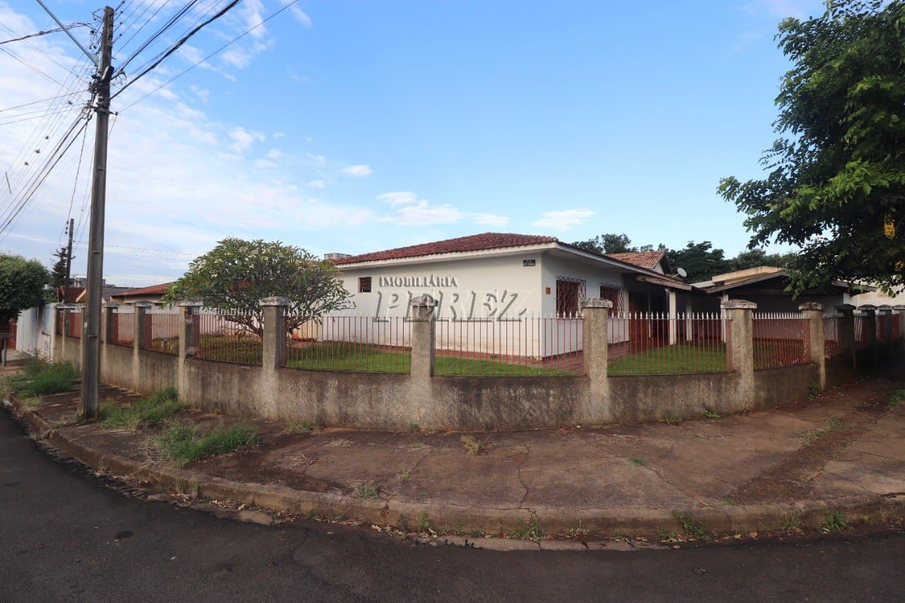 Casa para alugar no Jardim Adriana II na região sul de Londrina