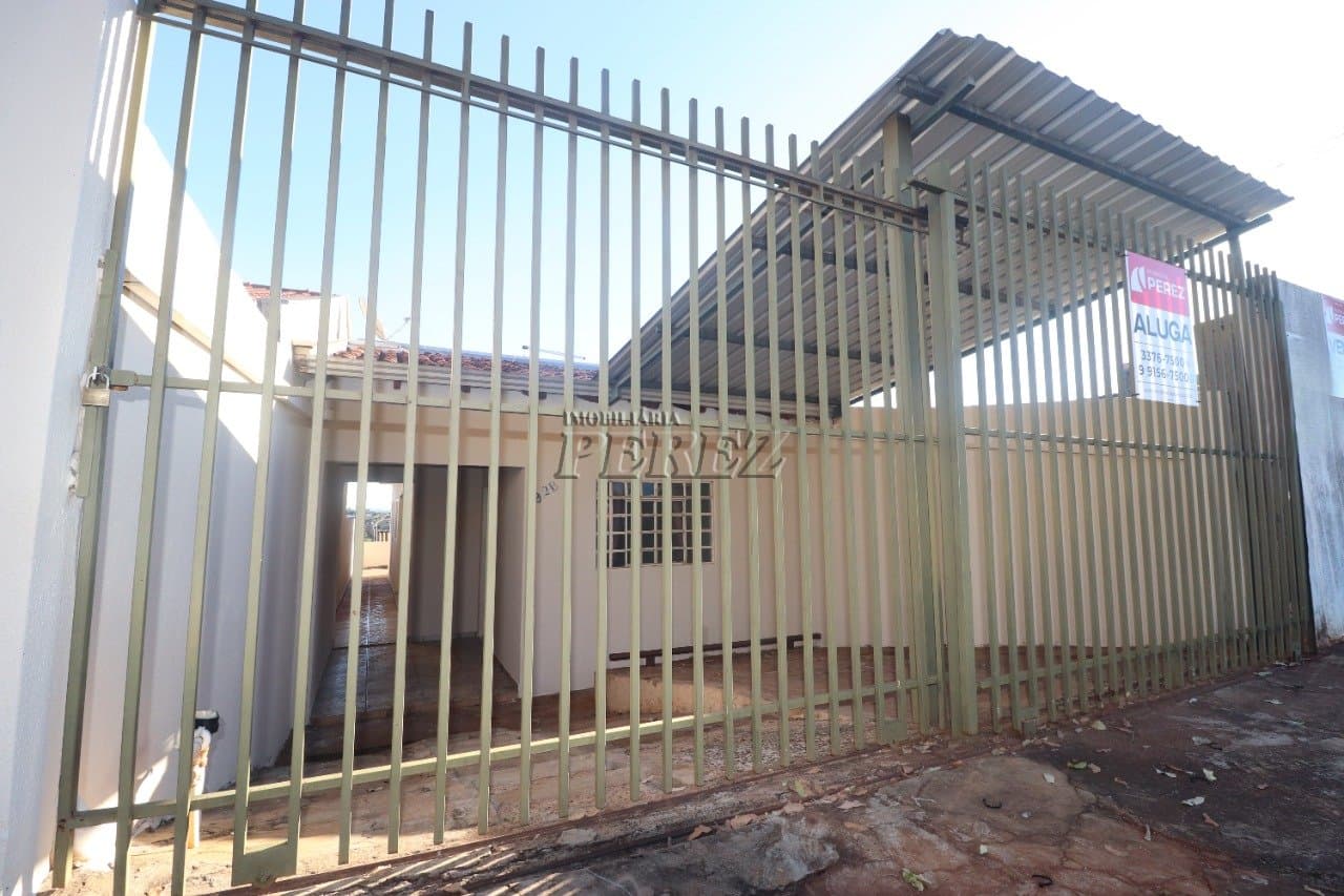 Casa à venda e locação no Jardim Tarobá, região sul de Londrina