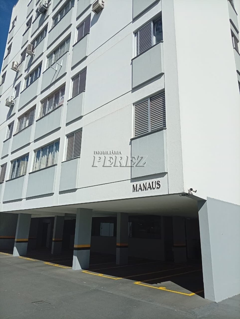 Apartamento à venda no Edifício Santarém no centro de Londrina