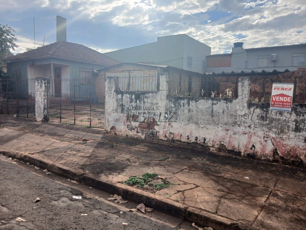 Casa à venda no centro de Londrina, Vila Casoni