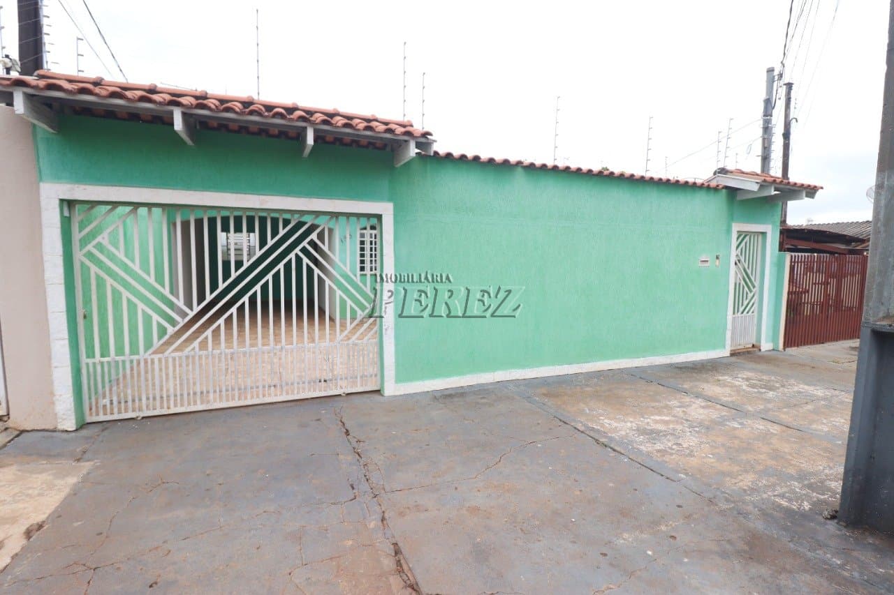 Casa para alugar no Jardim Bancários, região oeste de Londrina