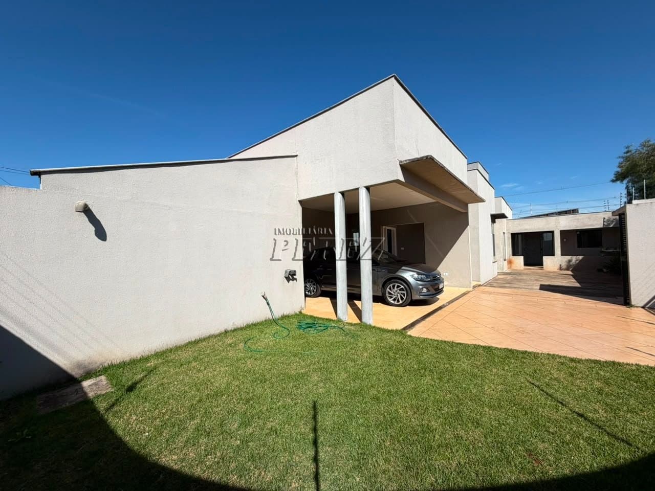 Casa à venda e locação na região leste de Londrina - Jardim Nações Unidas