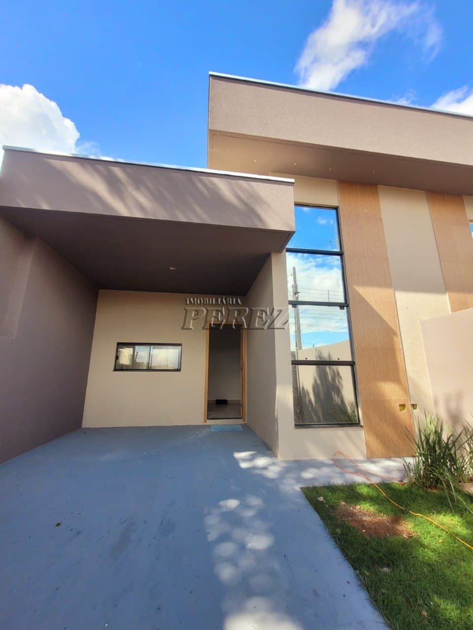 Casa à venda no Jardim Colúmbia, região oeste de Londrina