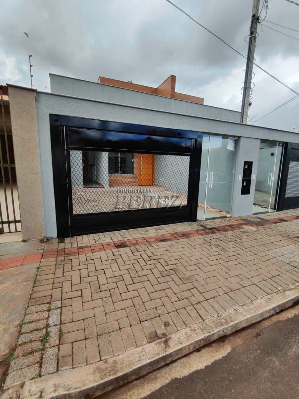 Casa à venda e locação no Jardim Belo Horizonte na região leste de Londrina