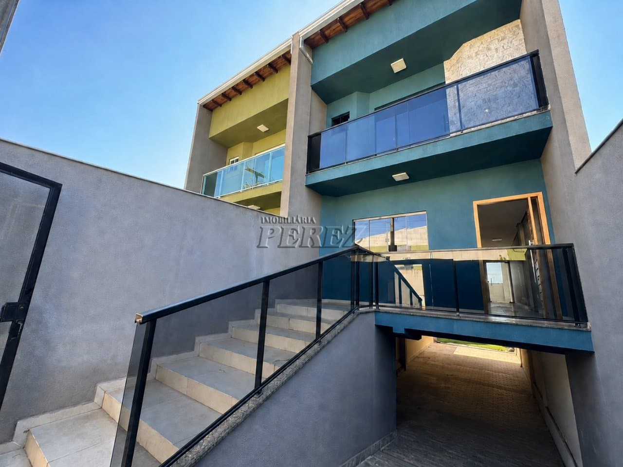 Casa com 3 Quartos à venda, 220m² - Ouro Verde