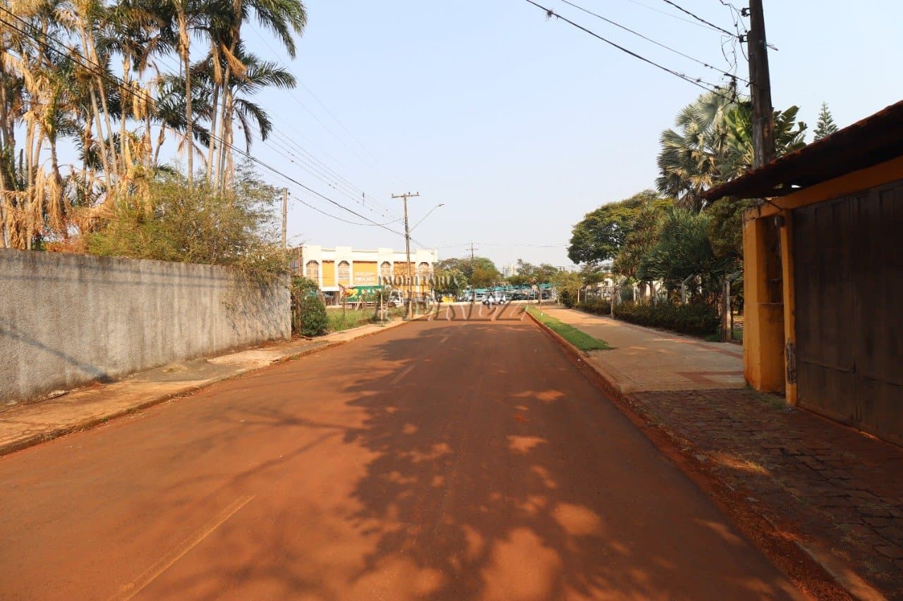 Casa para alugar na Av. Harry Prochet na região sul em Londrina.