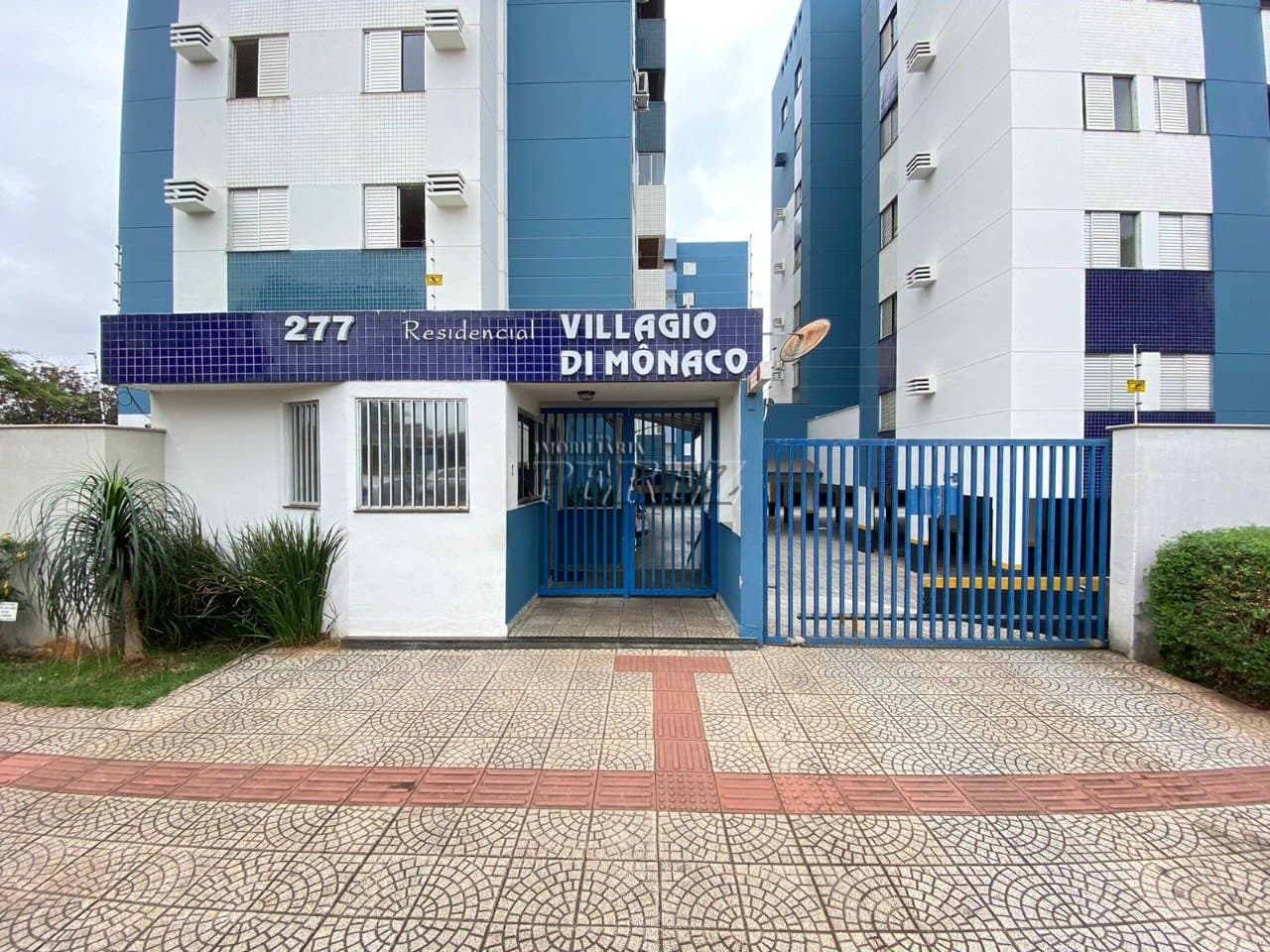 Apartamento à venda no Villagio Di Monaco na região leste de Londrina
