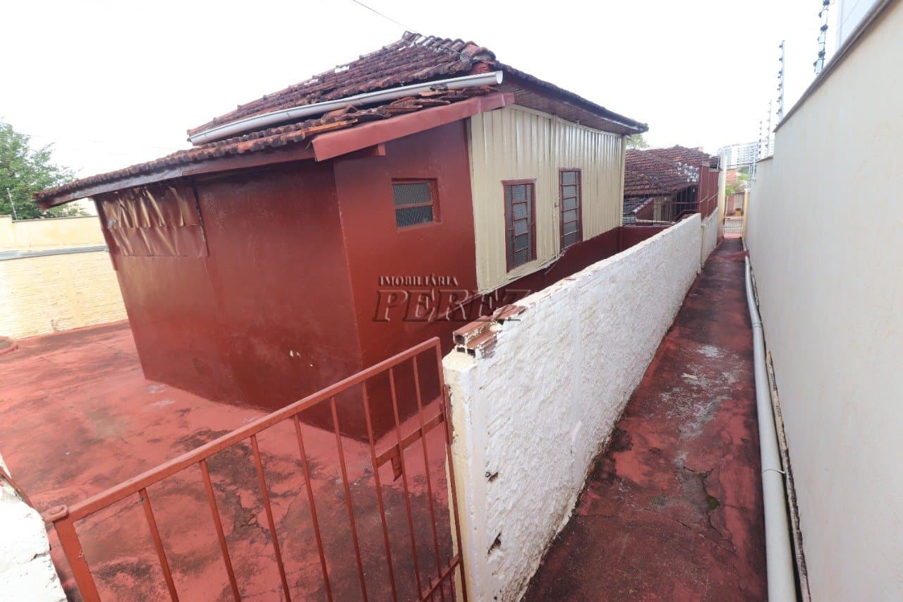 Casa para alugar no centro de Londrina - Vila Brasil