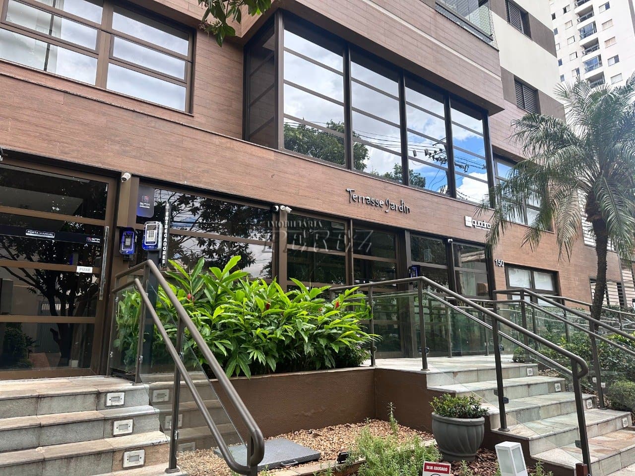 Apartamento para alugar no centro de Londrina - Edifício Terrasse Jardins