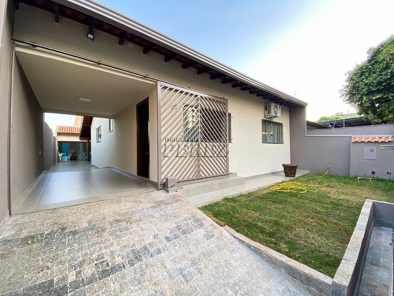 Casa à venda no Jardim Londrilar, centro de Londrina