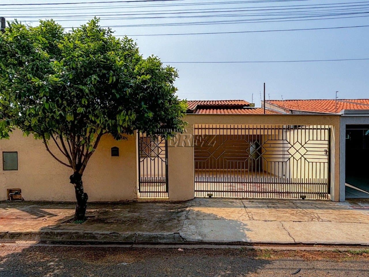 Casa para alugar na região sul de Londrina - José Bastos de Almeida