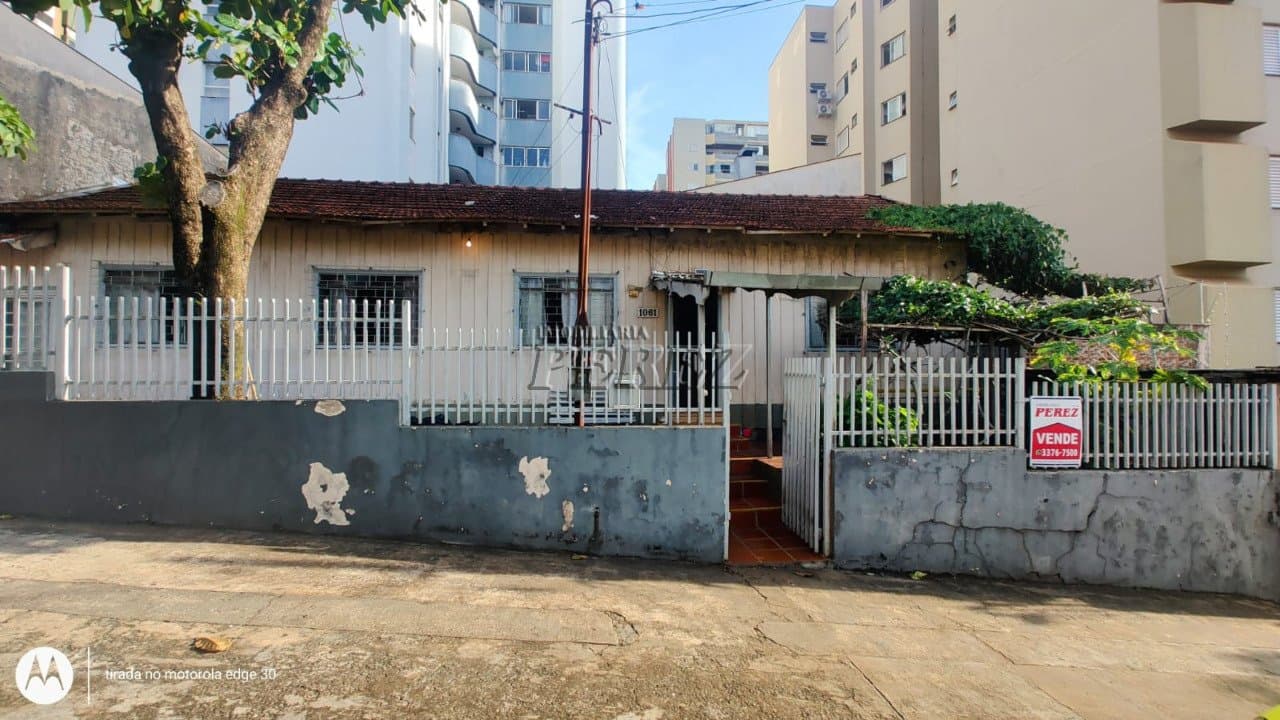 Casa à venda na Rua Paes Leme no centro de Londrina