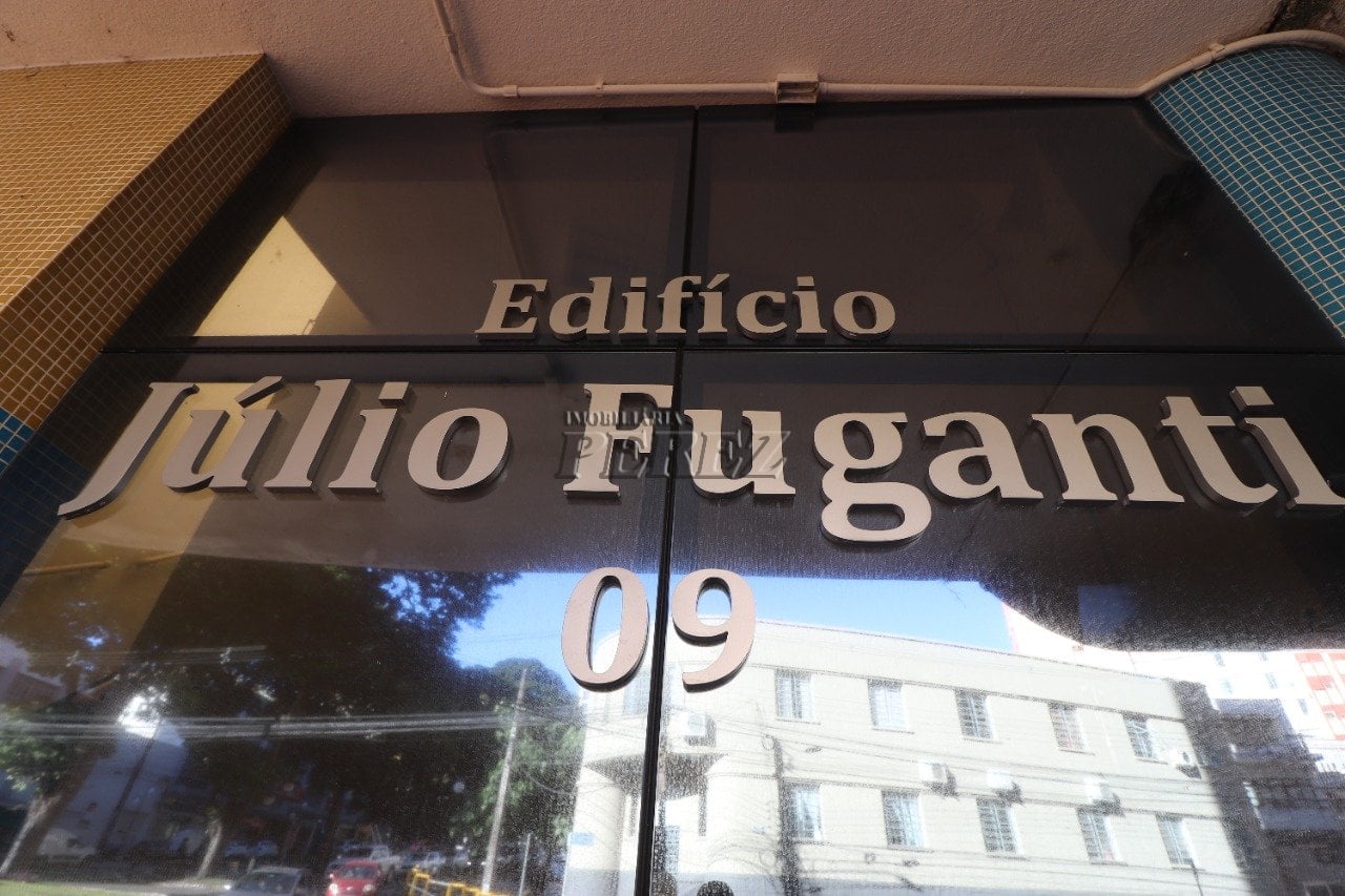 Sala comercial à venda e locação no centro de Londrina - Edifício Oscar Fuganti.