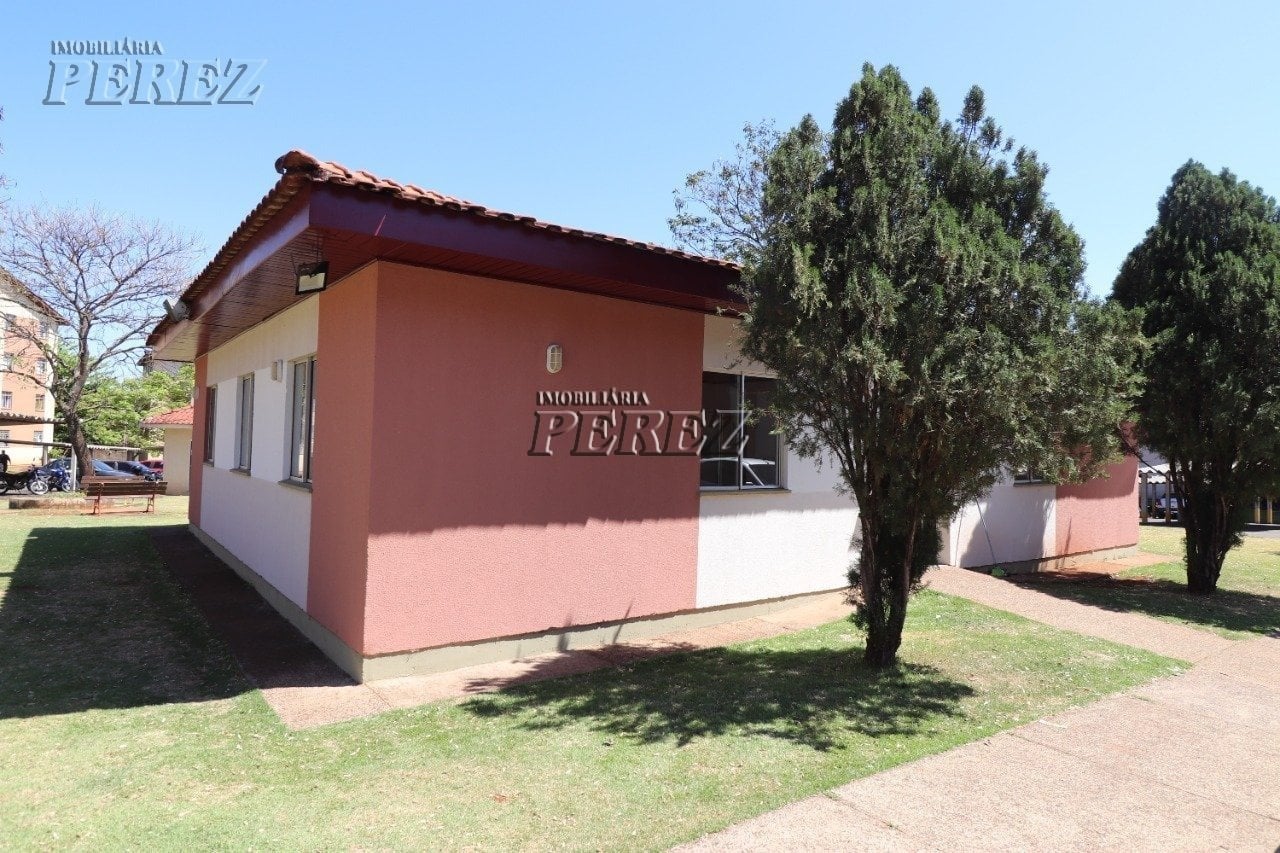 Apartamento à venda no Edifício Anselmo Vedoato na região norte de Londrina - Nova Olinda