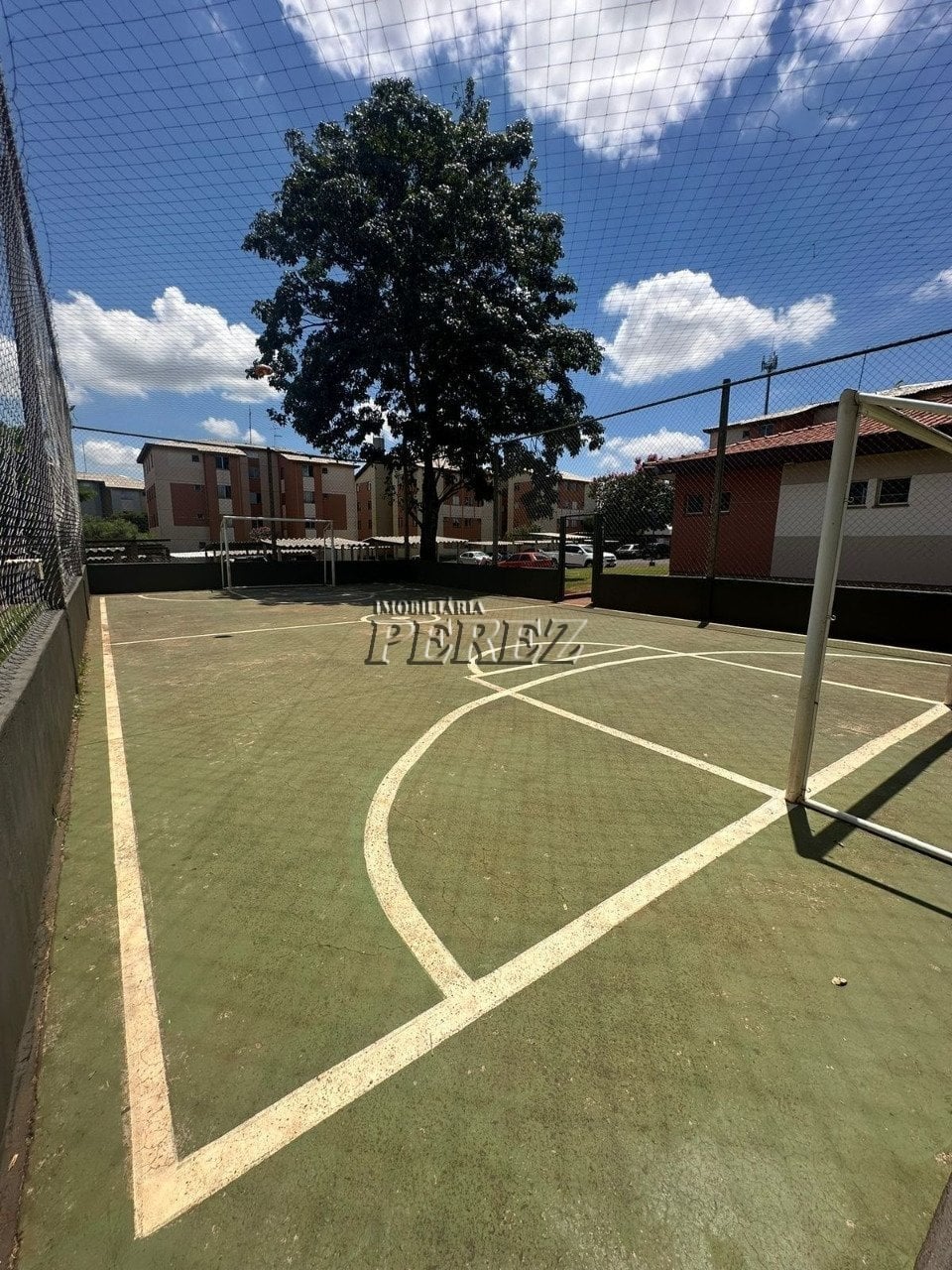 Apartamento à venda no Edifício Anselmo Vedoato na região norte de Londrina - Nova Olinda