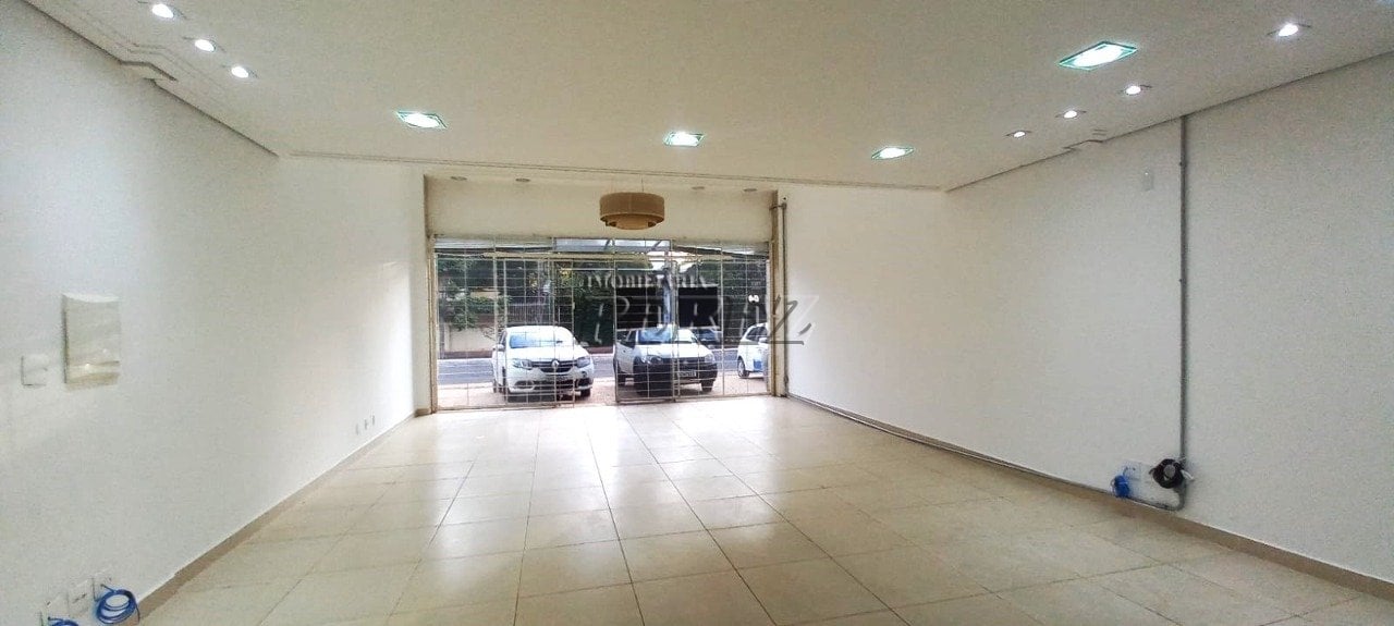 Loja comercial para alugar na Av. Marinngá em Londrina.